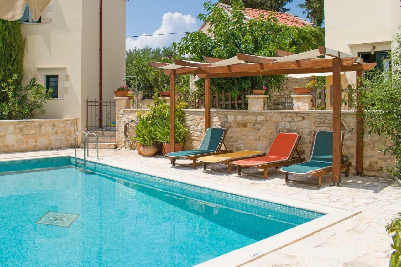 Helianthos Villas Douliana Exteriér fotografie